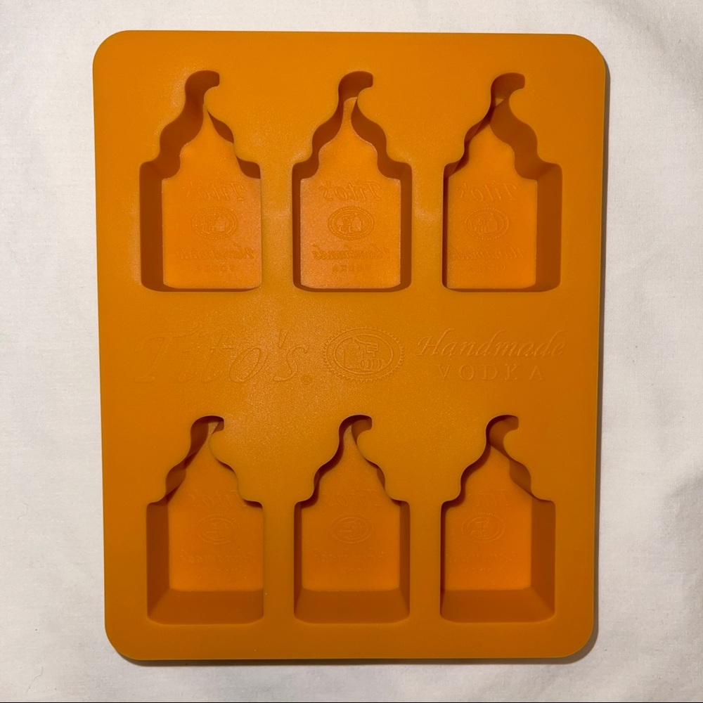 Tito’s Handmade Vodka Silicone Ice Cube Tray